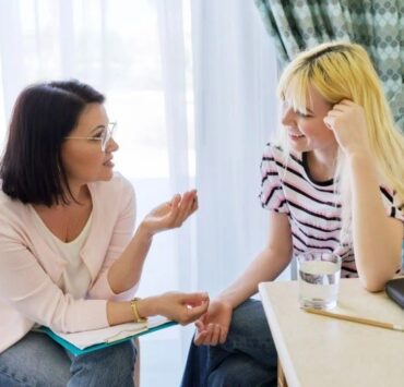 cui ii plac despartirile