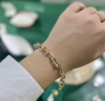 Bijuteria verii: brățara din aur, discretă, strălucitoare, esențială 9 488002614 1122560326549866 9003366251041666557 n