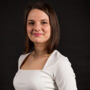 Diana Enache: Sunt determinată să ajut oamenii să creadă în ei înșiși.