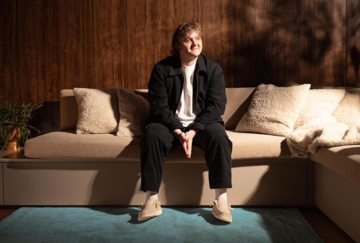 LEWIS CAPALDI HEYDUDE