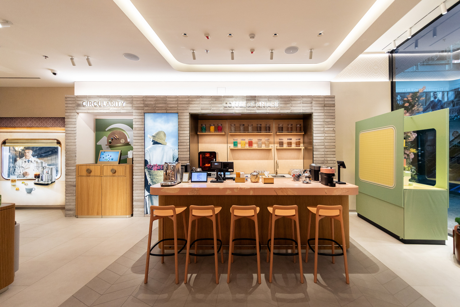 Nespresso aduce în România un nou concept de boutique, inaugurat în Băneasa Shopping City 1 Nespresso 3