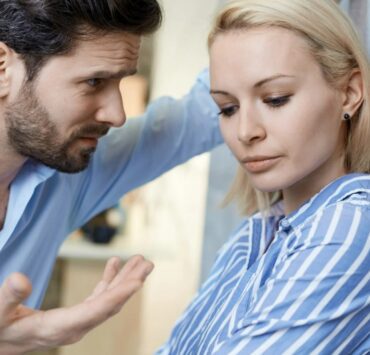 Cele patru tipare de comunicare distructivă în relații