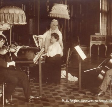 Fotografie cu George Enescu copil Muzeul National de Istorie a Romaniei Enescu si Minotaurul