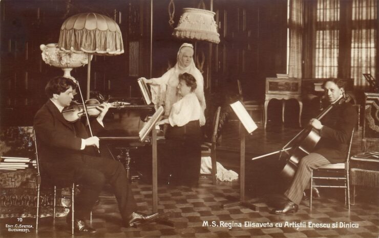 Fotografie cu George Enescu copil Muzeul National de Istorie a Romaniei Enescu si Minotaurul