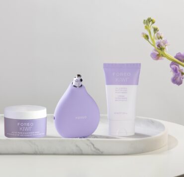 M 02 FOREO Active Pore Blackhead Mask KIWI™ derma and KIWI™ Oil Control Mattifying Moisturizer