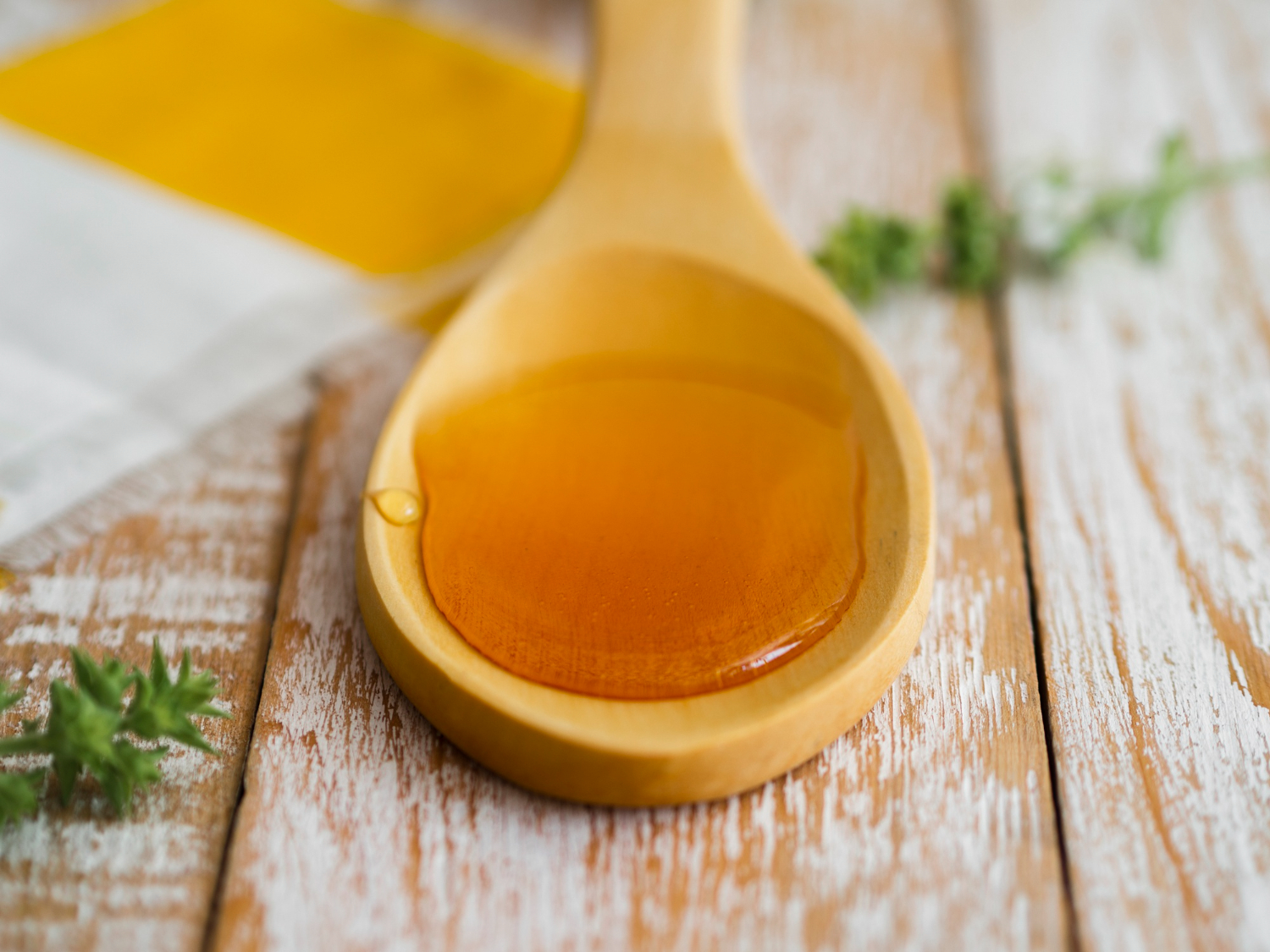 Reconectează-te cu tine prin natură: efectele mierii de Manuka asupra echilibrului interior 1 miere de manuka