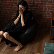 sunt trist mereu i fr motiv care este explicaia