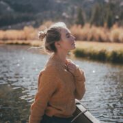 Arta de a rămâne cu tine în liniște interioară