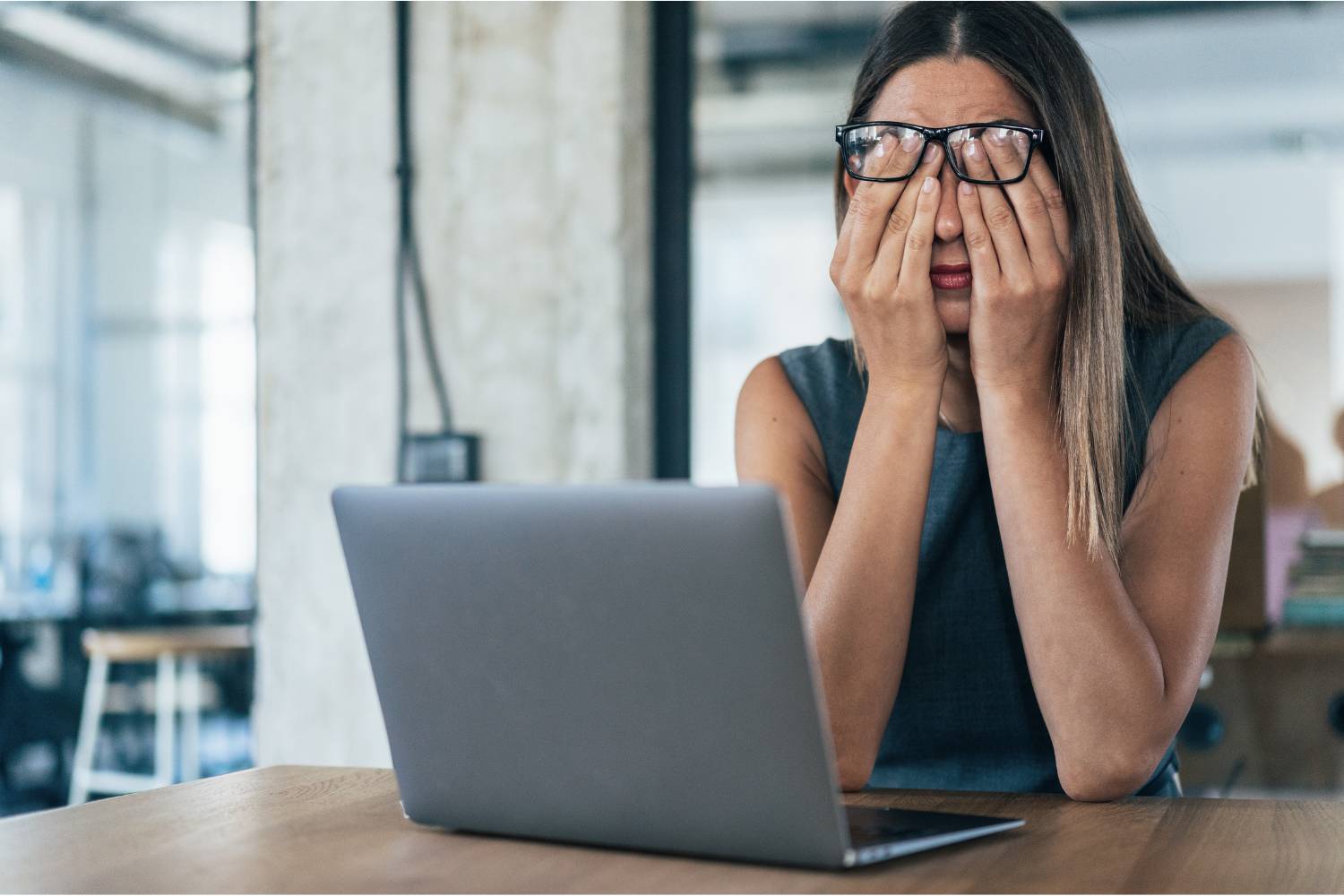 Burnout – Când munca își pierde sensul și tu îți pierzi energia 1 Burnout – Când munca își pierde sensul și tu îți pierzi energia