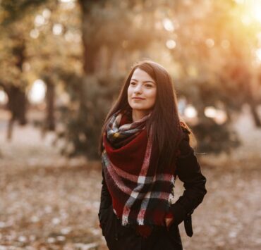 Povara vinovăției: cum recunoști, gestionezi și eliberezi emoțiile care te apasă