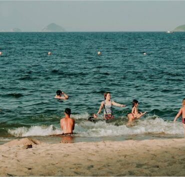 Tabără la Jupiter și Neptun pentru copiii din programele Organizației Umanitare CONCORDIA