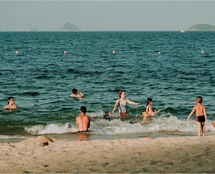 Tabără la Jupiter și Neptun pentru copiii din programele Organizației Umanitare CONCORDIA