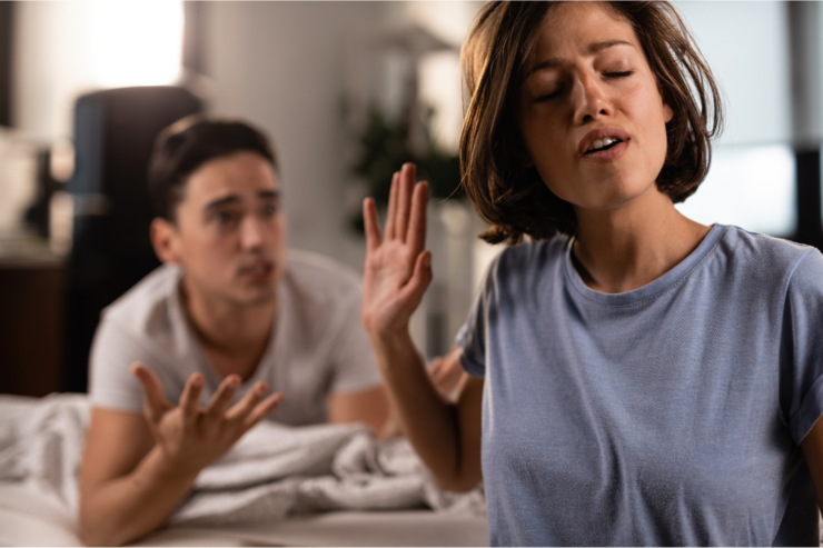 Triunghiul conjugal și infidelitatea: de la criză la relație conștientă