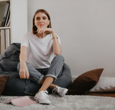 A fi destul: cum să te eliberezi de presiunea de a fi mereu mai mult