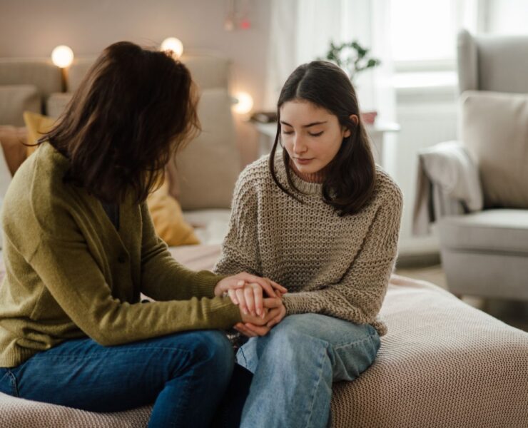 Adolescența la liceu: cum pot susține părinții echilibrul emoțional al copiilor