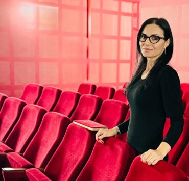 Ana Tatu despre curiozitate, prezență și meseria de a asculta