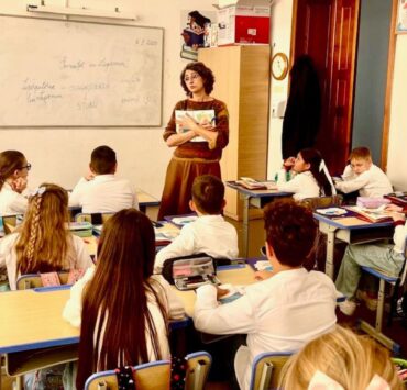 Asociația Legisman lansează programul-pilot „Învață cu Legisman”, dedicat educației juridice în învățământul primar