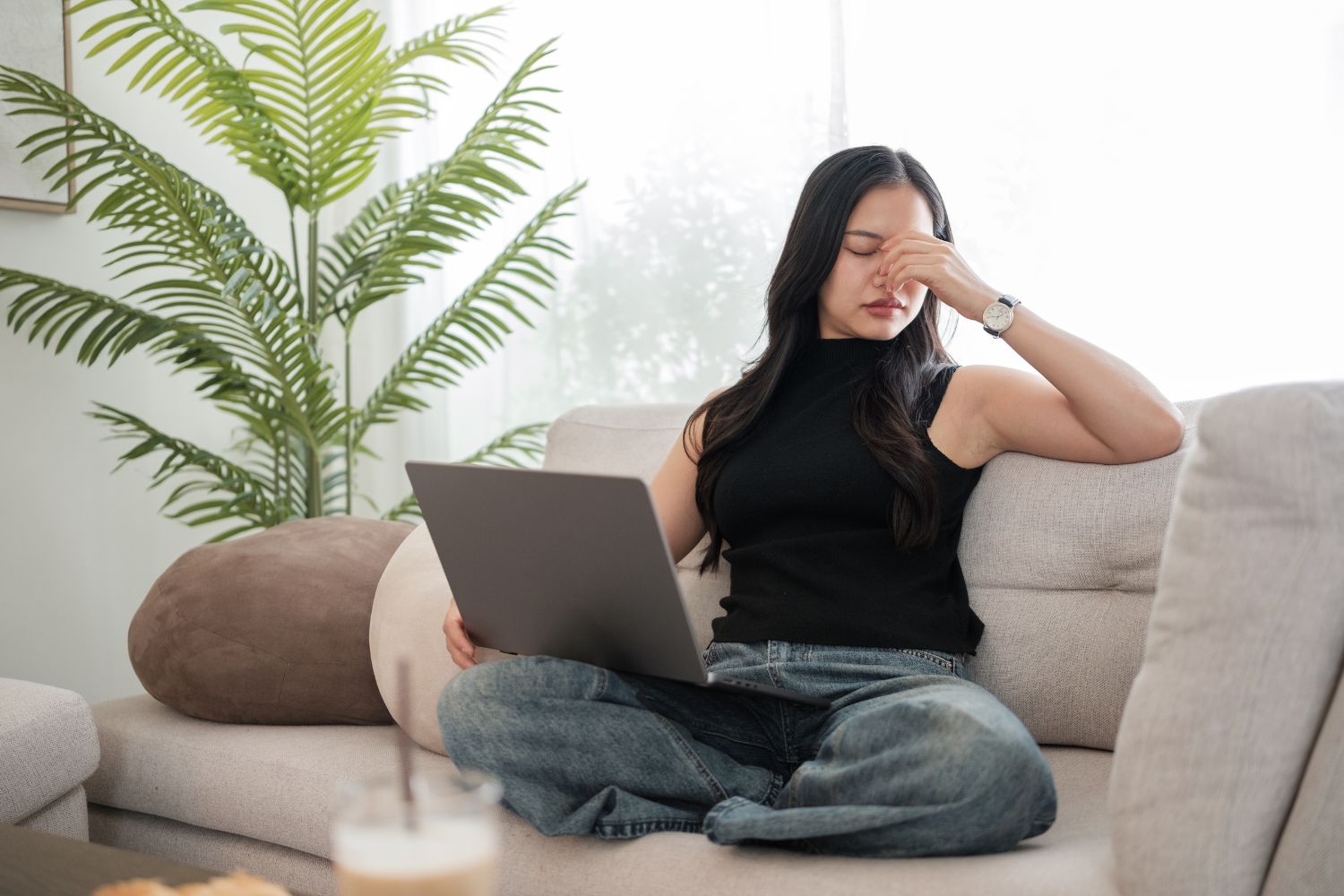 Burnoutul emoțional: când corpul urmează oboseala sufletului 1 Burnoutul emoțional: când corpul urmează oboseala sufletului