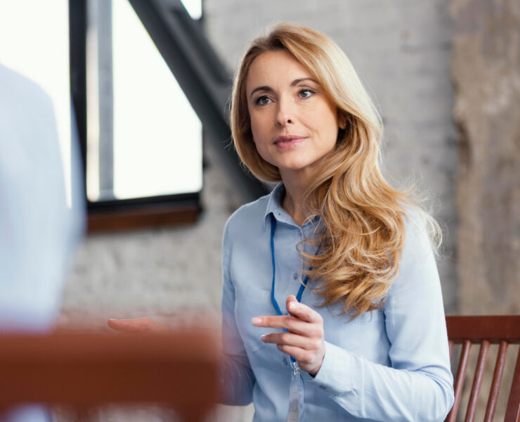 Cum te ajută coaching-ul să-ți schimbi mentalitatea și dialogul interior negativ