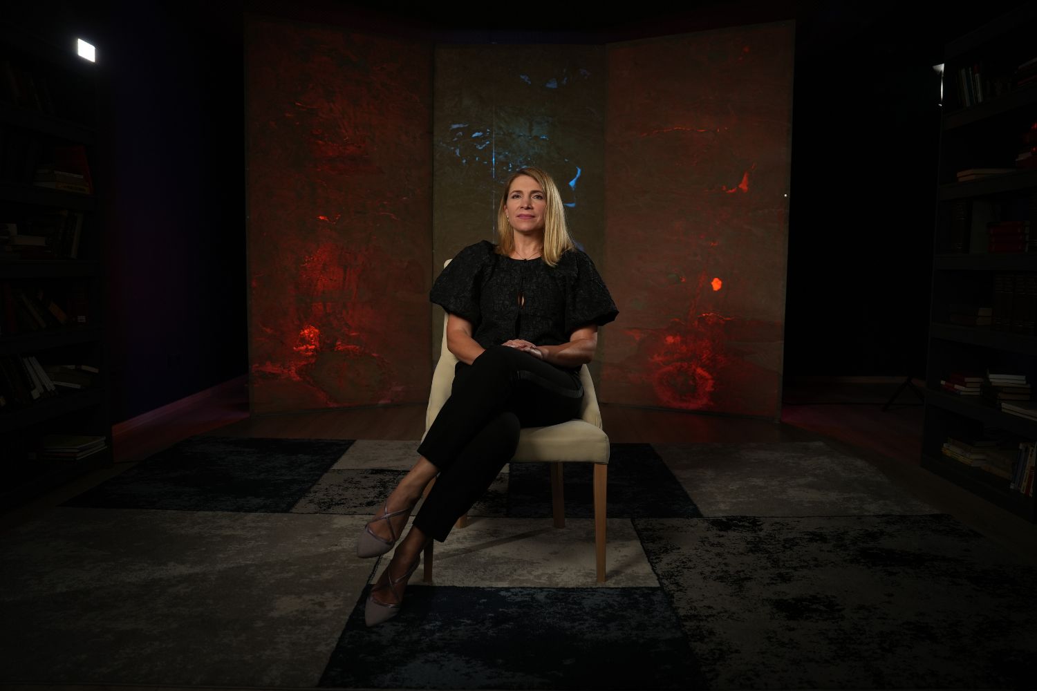 Elis Teodorescu: Dacă nu ești bine în relație, atunci e vina ta. 1 Elis Teodorescu: Dacă nu ești bine în relație, atunci e vina ta.