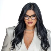 În căutarea Sinelui Autentic: Povestea mea și a cărţii mele