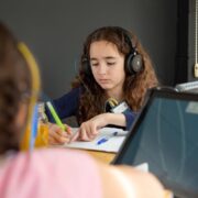 Neurotraining, noul aliat pentru performanță cognitivă și echilibru emoțional 10 Neurotraining, noul aliat pentru performanță cognitivă și echilibru emoțional