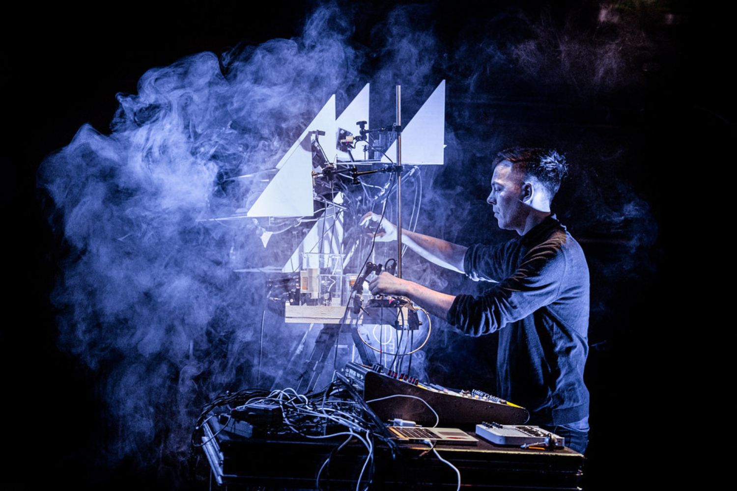 RADAR 2025 – Scena Audio-Vizuală prezintă un line-up de prestigiu în muzica electronică internațională 1 RADAR 2025 – Scena Audio-Vizuală prezintă un line-up de prestigiu în muzica electronică internațională