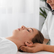 Redescoperă echilibrul natural: cum terapia Bowen m-a adus mai aproape de mine însămi