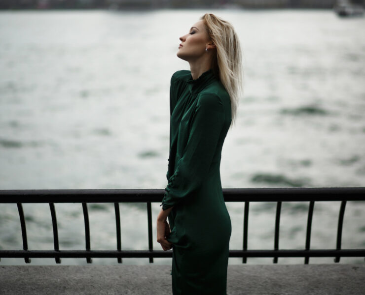 Relațiile toxice: de ce ne atrag, cum le recunoaștem și cum putem rupe tiparul