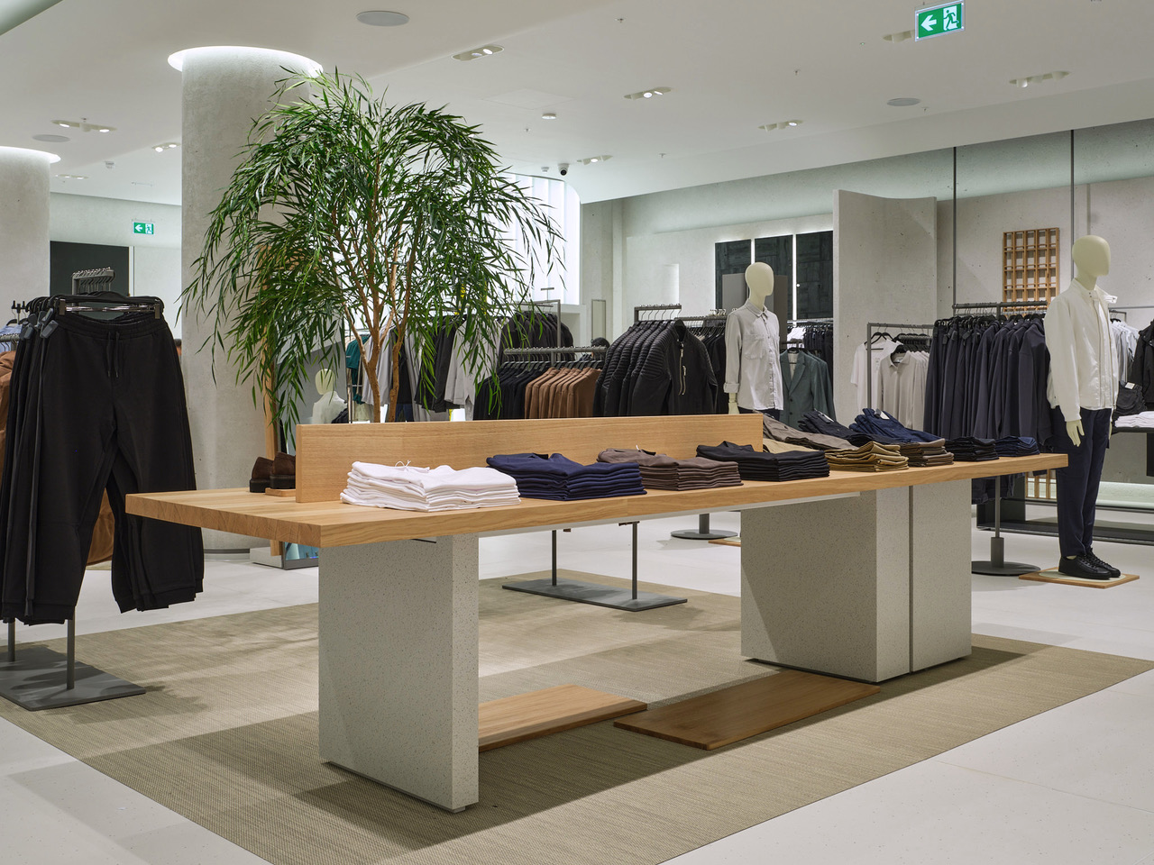 Reserved își consolidează prezența în România prin deschiderea unui nou magazin în Iulius Mall Suceava 3 Reserved_visual 2