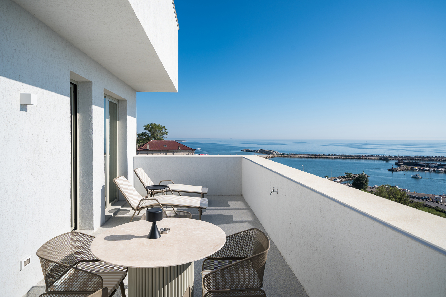 Rezident crește pe o piață aflată sub presiune, peste 800.000 de euro venituri din cazările de pe litoral 3 Rezident Tomis Marina