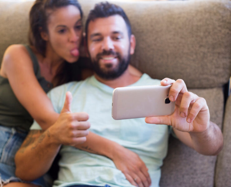 Sexualitatea în epoca digitală: dorință, imagine și curajul de a fi autentic