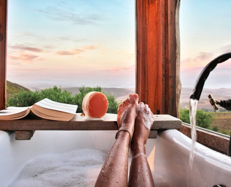 Skincare pentru femeile active: cum îți menții pielea curată și luminoasă atunci când faci sport