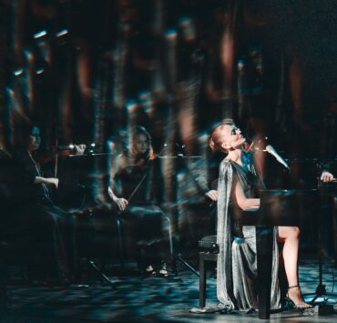 „Cine sunt iele?” – opt povești despre curaj, pasiune și sens 7 „Cine sunt iele?” – opt povești despre curaj, pasiune și sens