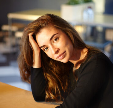 Anxietatea funcțională: când oamenii „capabili” se prăbușesc în tăcere