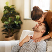 Bărbații și vulnerabilitatea – ghid pentru cei care nu cer nimic, dar au nevoie de tot