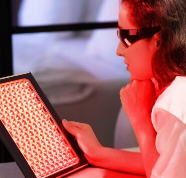 Cyber Glow lumina care iti schimba rutina de beauty