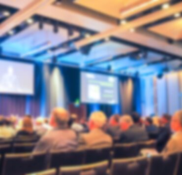 Dr. Menis Yousry ajunge la Iași în luna decembrie