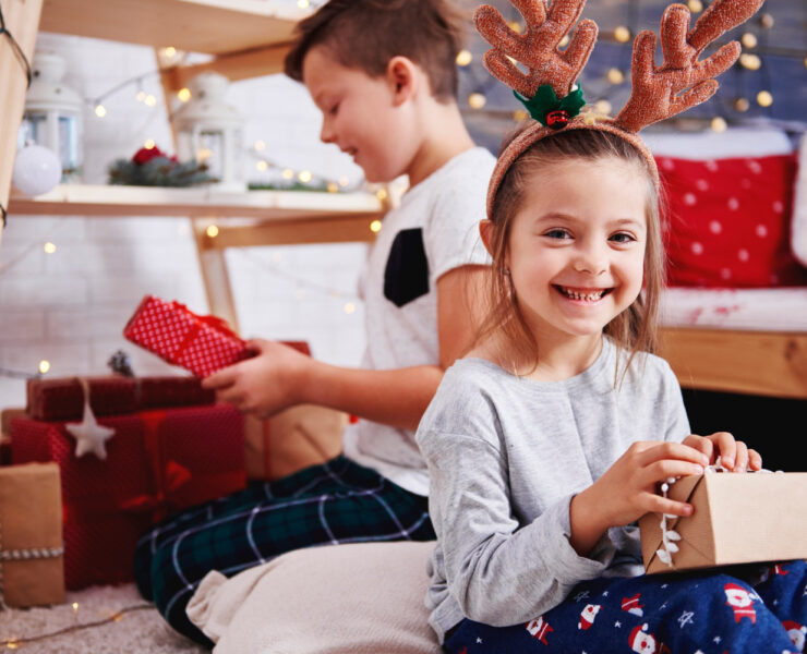 Fă un copil să zâmbească de Moș Nicolae