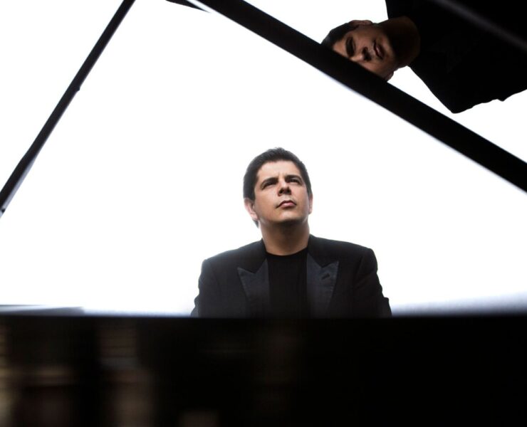 Pianistul spaniol Javier Perianes cântă Chopin la Sala Radio