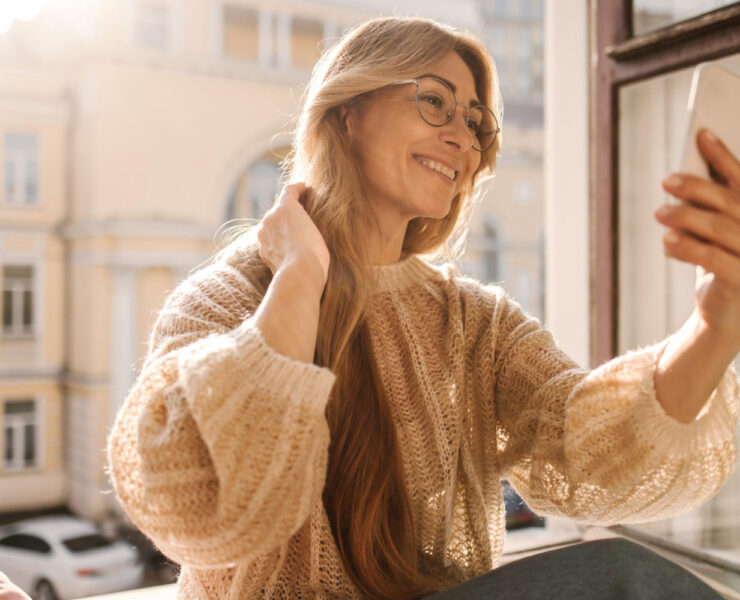 Psihologia intervențiilor estetice: când schimbarea pornește din oglindă