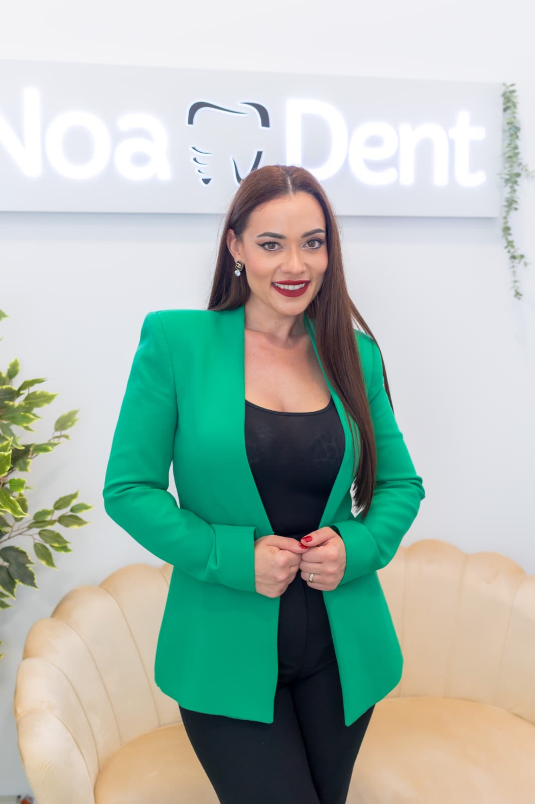 Simona Bița: cum se naște încrederea într-un zâmbet 3 Simona Bița, co-fondator și Director General NOADENT