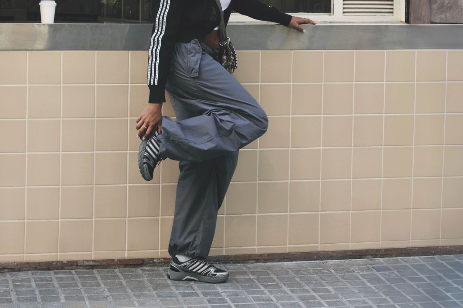 adidas reintroduce silueta ADISTAR CONTROL 5