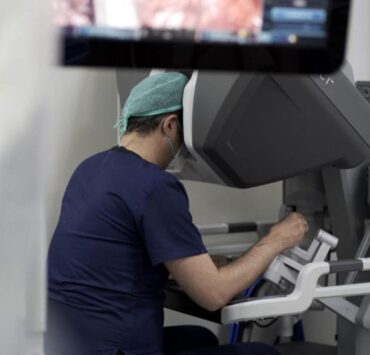 Beneficiile chirurgiei urologice robotizate la Spitalul Nord Pipera