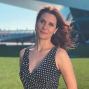 De la umbră la lumină – femeia care se regăsește 9 De la umbră la lumină – femeia care se regăsește