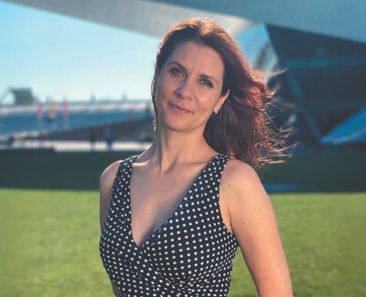 De la umbră la lumină – femeia care se regăsește