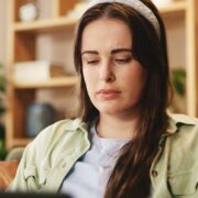 Impulsivitatea, când emoția o ia înaintea gândului 8 Impulsivitatea, când emoția o ia înaintea gândului