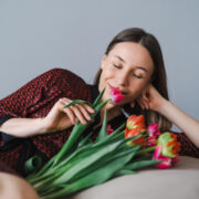 Intimitatea cu sinele: practica reconectării corp-emoție-conștiință 9 Intimitatea cu sinele: practica reconectării corp-emoție-conștiință