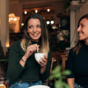 Relație de prietenie: între așteptări și ceea ce primim cu adevărat 10 Relație de prietenie: între așteptări și ceea ce primim cu adevărat