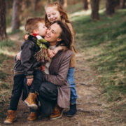 Rivalitatea dintre frați – când iubirea se amestecă cu competiția